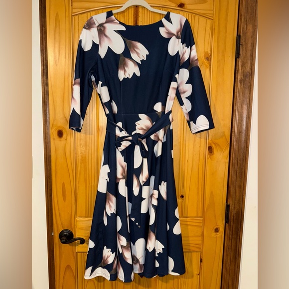Floral Navy 3/4 Sleeve Dress - Picture 3 of 6